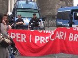 Napoli - Protesta Bros, occupazione del Maschio Angioino  -2- (30.04.13)