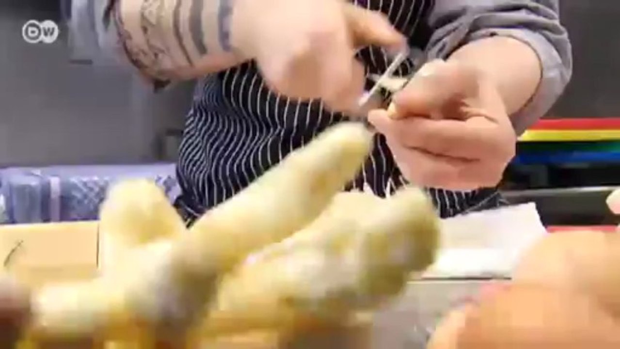 À la carte: Spargel mit Ei und Mohnbutter | Euromaxx