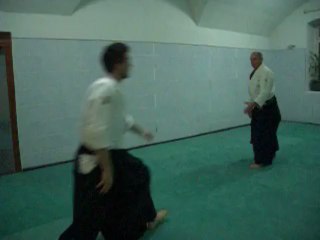 Katate dori - Soto kaiten nage 4è forme