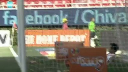 Perez strzela do własnej bramki