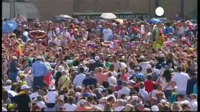 Papa Francesco lancia un monito per il lavoro e ricorda...