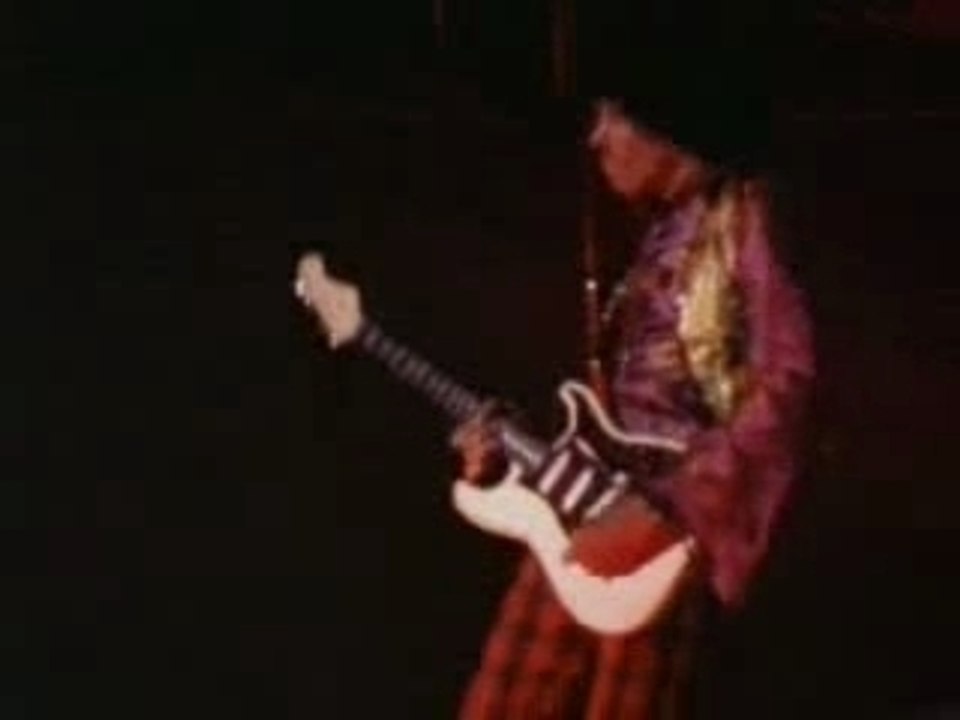 Hendrix -  wild thing ( 25-11-1967 )