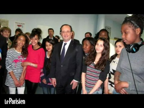 Les collégiens des Mureaux chantent pour François Hollande