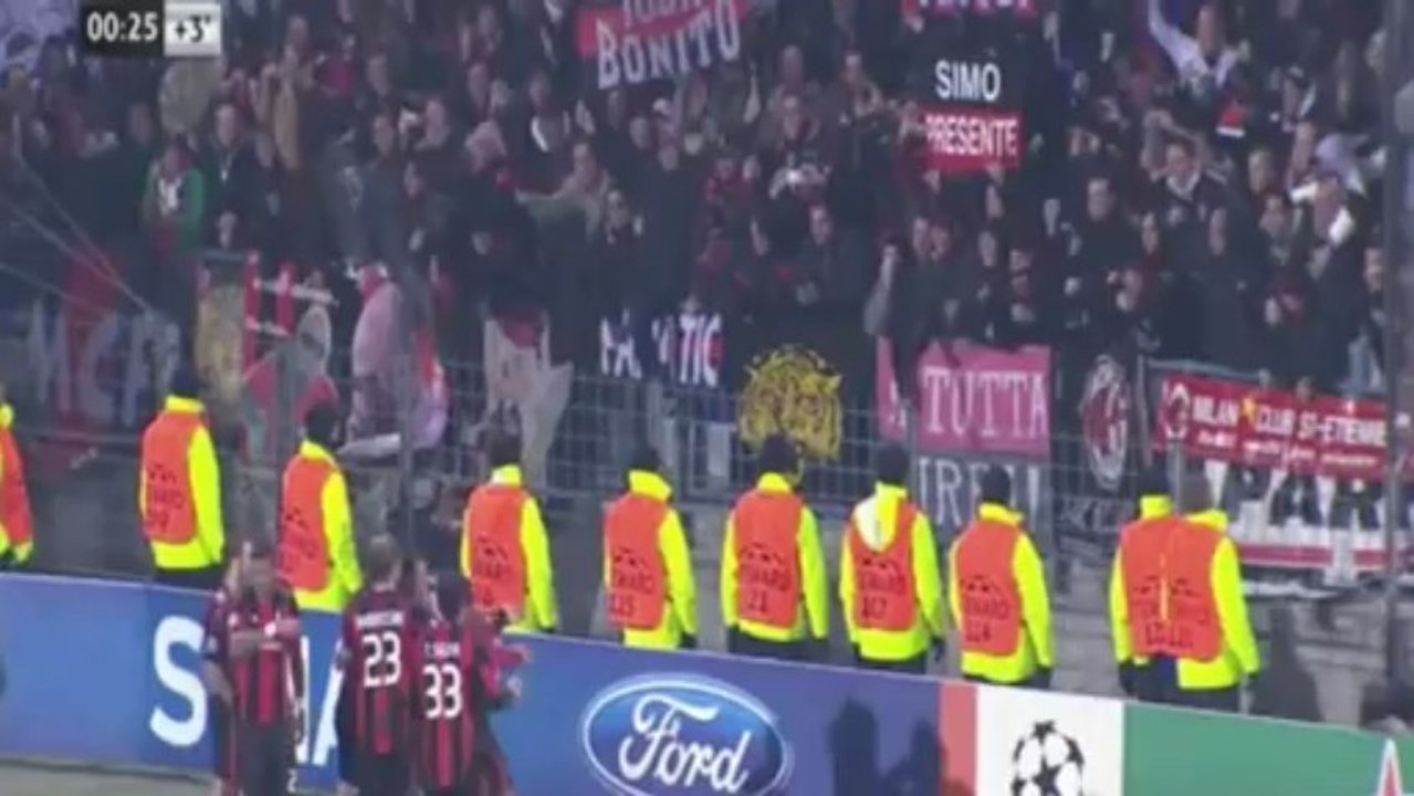 Ronaldinho vs Auxerre 2011 (2)