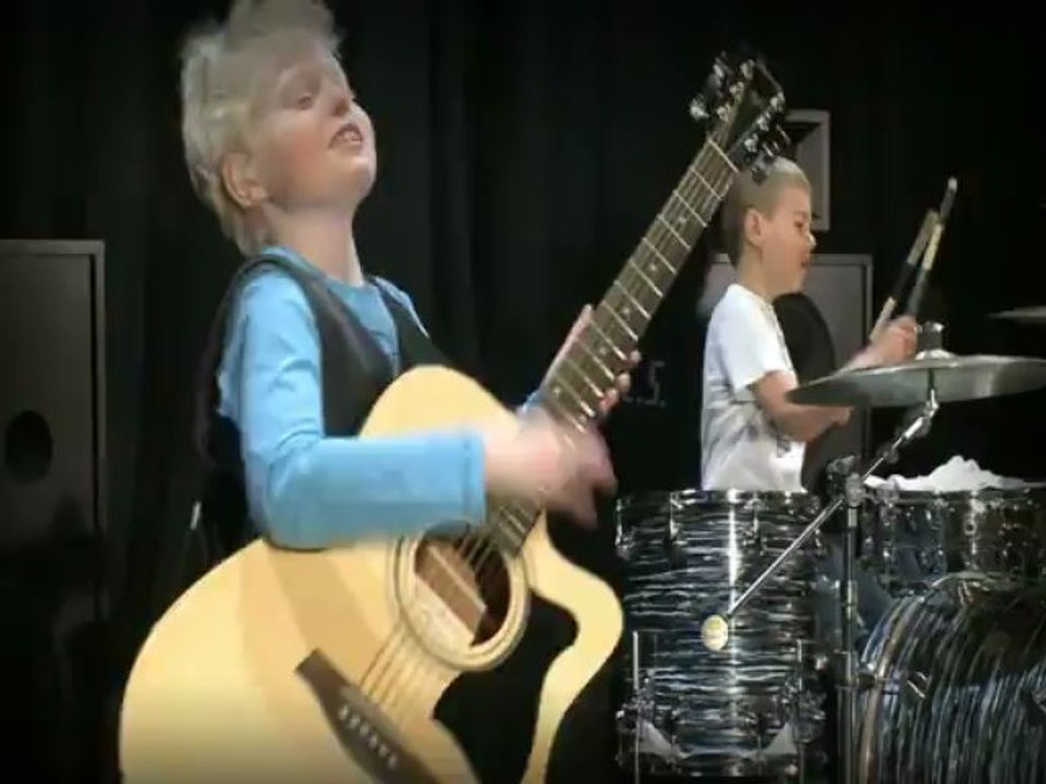 Clovis "Everyday is like everyday".