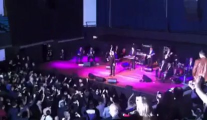 تقديم القيصر في حفل استراليا/ملبورن 2013 واغنية ها حبيبي