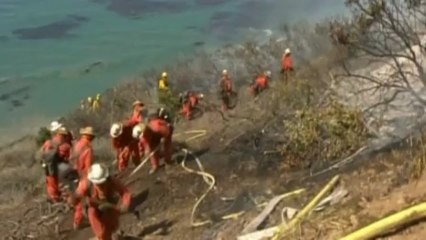 California wildfire: Homes under threat as blaze spreads