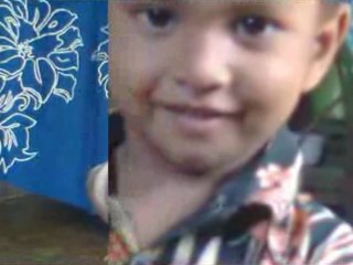 Tujhe Suraj Kahun Ya Chanda