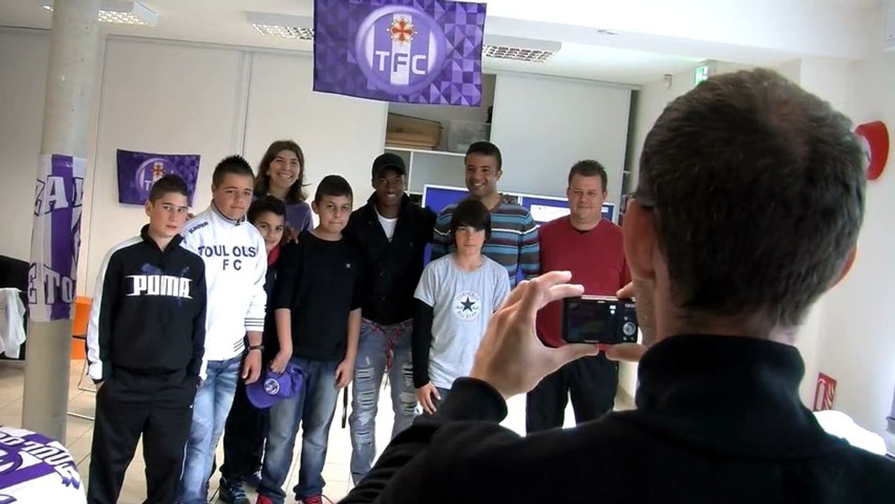 Yannick Djalo en visite chez les JCS de Muret