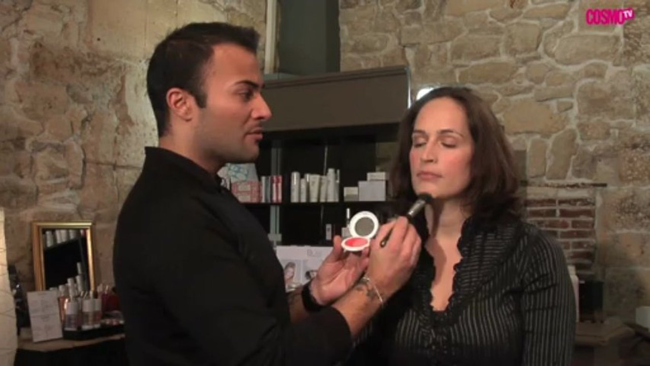 Vidéo maquillage de soirée : comment réussir un...