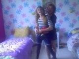 La gamelle qui gache tous ^^ ( Valentine 15 Ans ) & (Juliette 10 Ans )