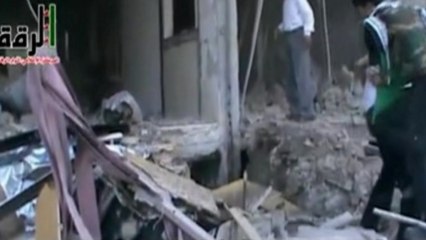 Video captures Syrian rebel-held Raqqa under attack