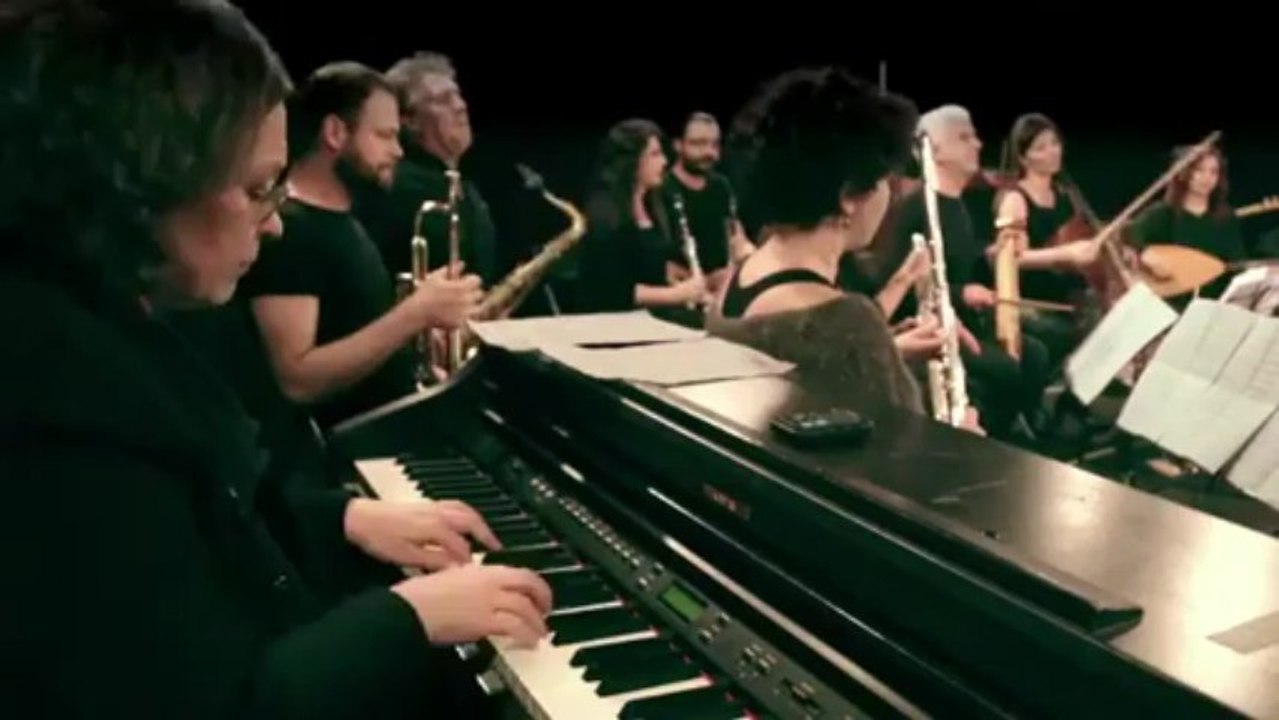 Soğuk Bir Bahar Günü A Cold Spring Day