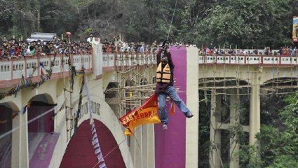 Sailendra Nath Roy meurt lors du record du monde