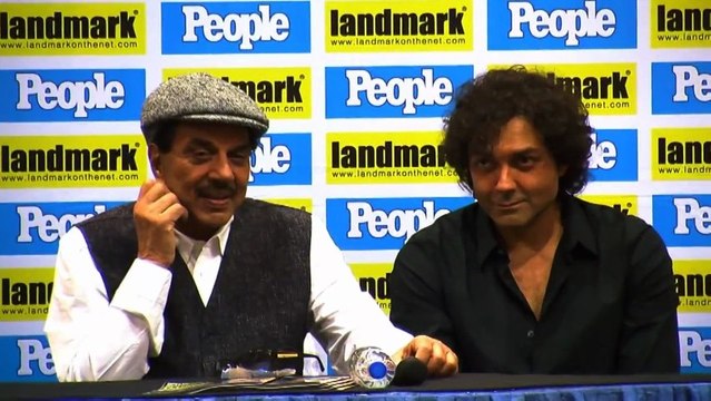 Dharmendra And Bobby Deol Promotes Yamla Pagla Deewana 2 In Comedy Circus