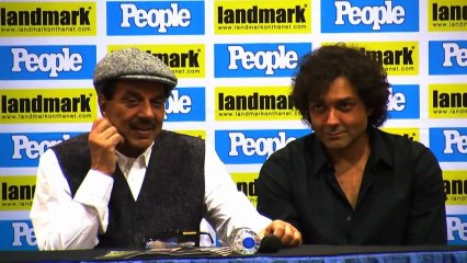 Dharmendra And Bobby Deol Promotes Yamla Pagla Deewana 2 In Comedy Circus