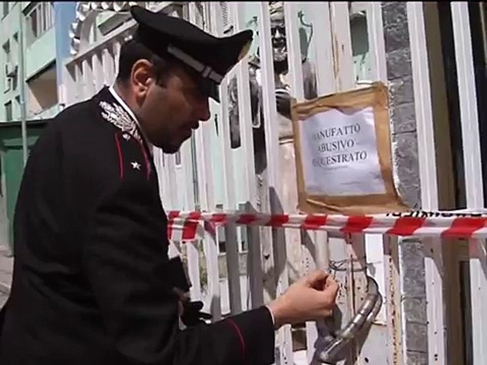 Caivano (NA) - I carabinieri sequestrano cappelle ai boss della camorra (02.05.13)