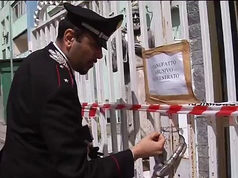 Caivano (NA) - I carabinieri sequestrano cappelle ai boss della camorra (02.05.13)