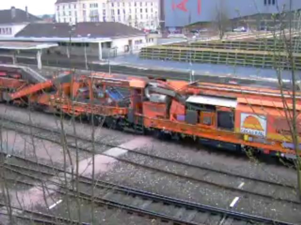 TRAIN DE TRAVAUX  GARE DE CHAUMONT
