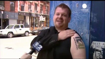 Etats-Unis : salarié tatoué, salarié augmenté