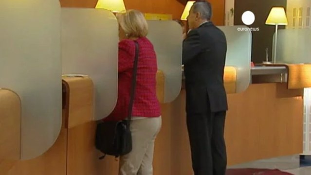 BNP Paribas, profitti in calo. Al via il piano di risparmi