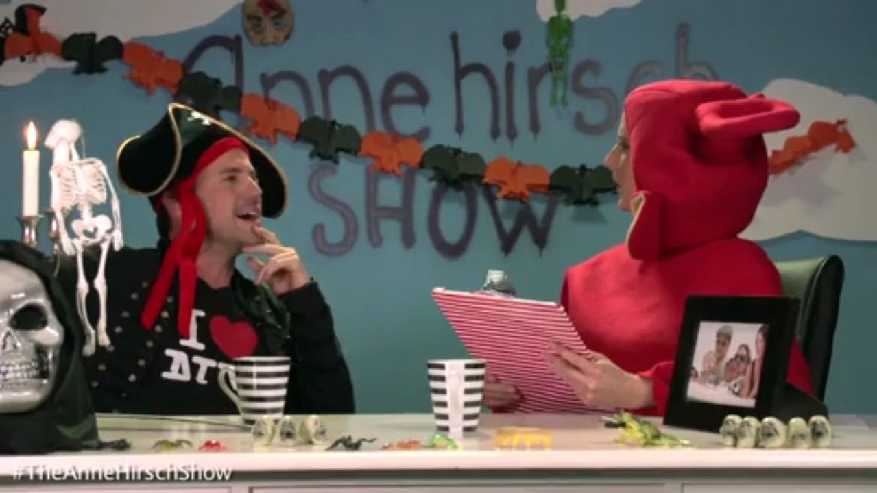 Colin Moss (Halloween Edition) - The Anne Hirsch Show - S01 E12