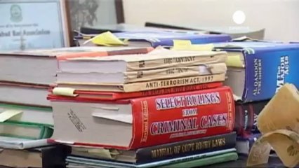 Pakistan'da kilit savcı öldürüldü