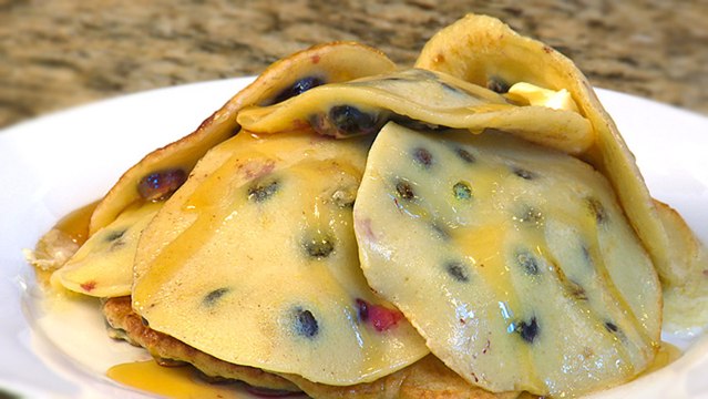 How To Make Blueberry Lemon Pancakes