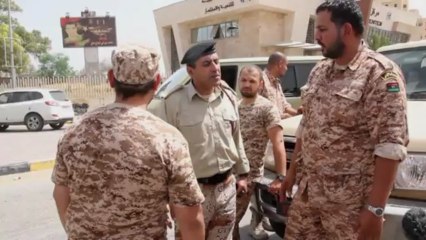 Exército líbio se posiciona em Trípoli