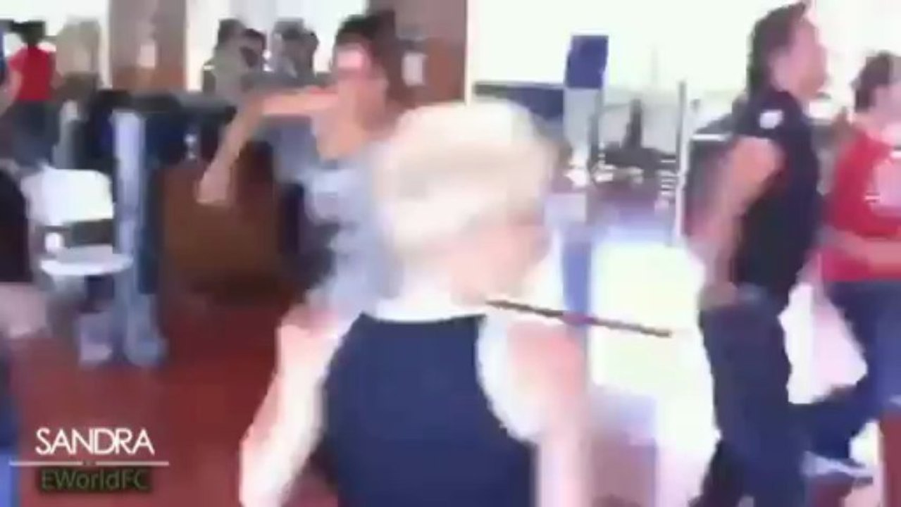 Sandra Echeverría En El Ensayo Del Show De Yuri (Video1)