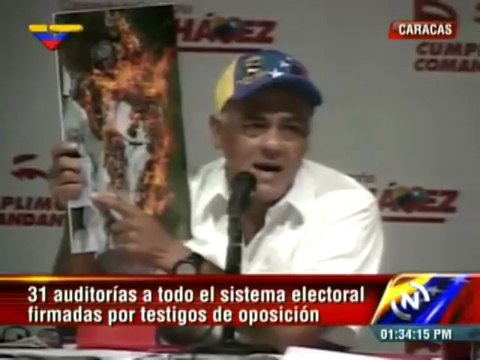 Jorge Rodriguez recuerda a periodistas privados que el derrotado no acepta preguntas incómodas