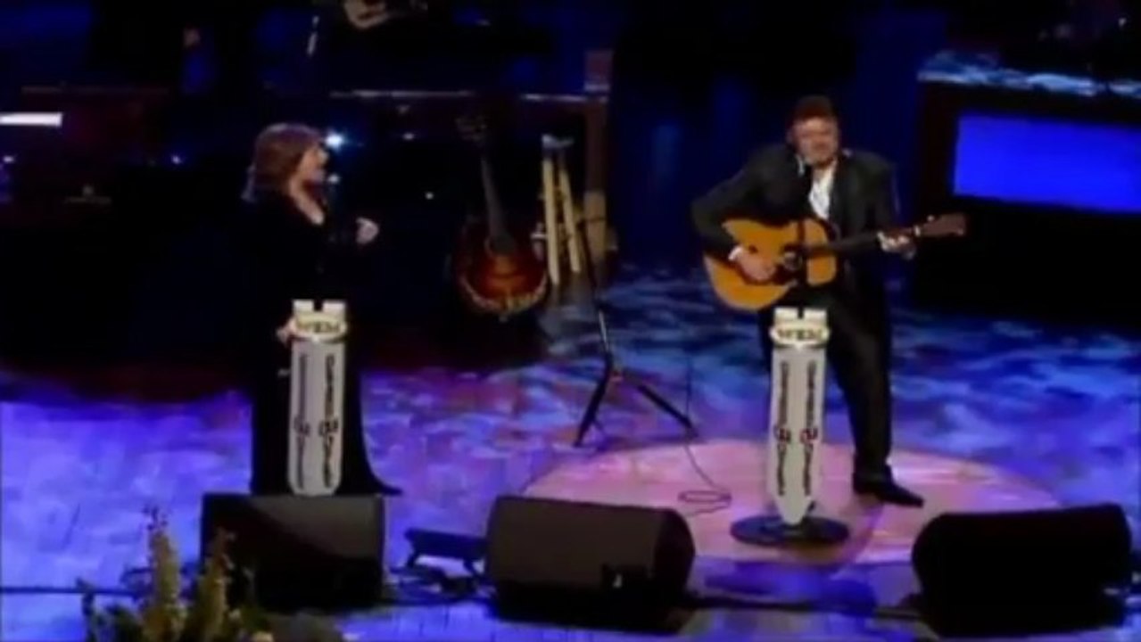 JONES Funeral Vince Gill & Patty Loveless Vidéo Dailymotion