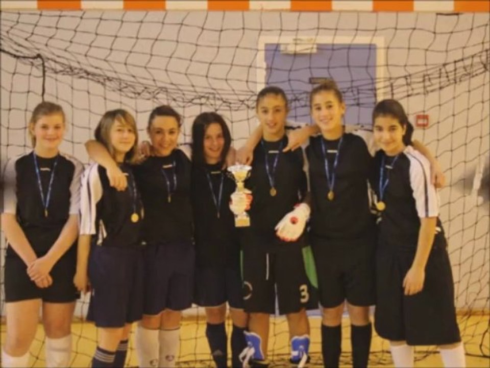 Le Foot et Les Filles de Jean Moulin (Montceau-Les-Mines)