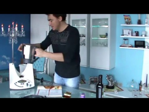 Thermomix TM 31 Mr Thermomen Matthias kocht Tortellini in Tomaten-Sahne-Sauce