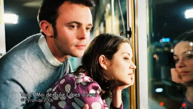 Frédéric Mitterrand remet les insignes dans l'ordre des arts et lettres à Tim Burton et Marion Co