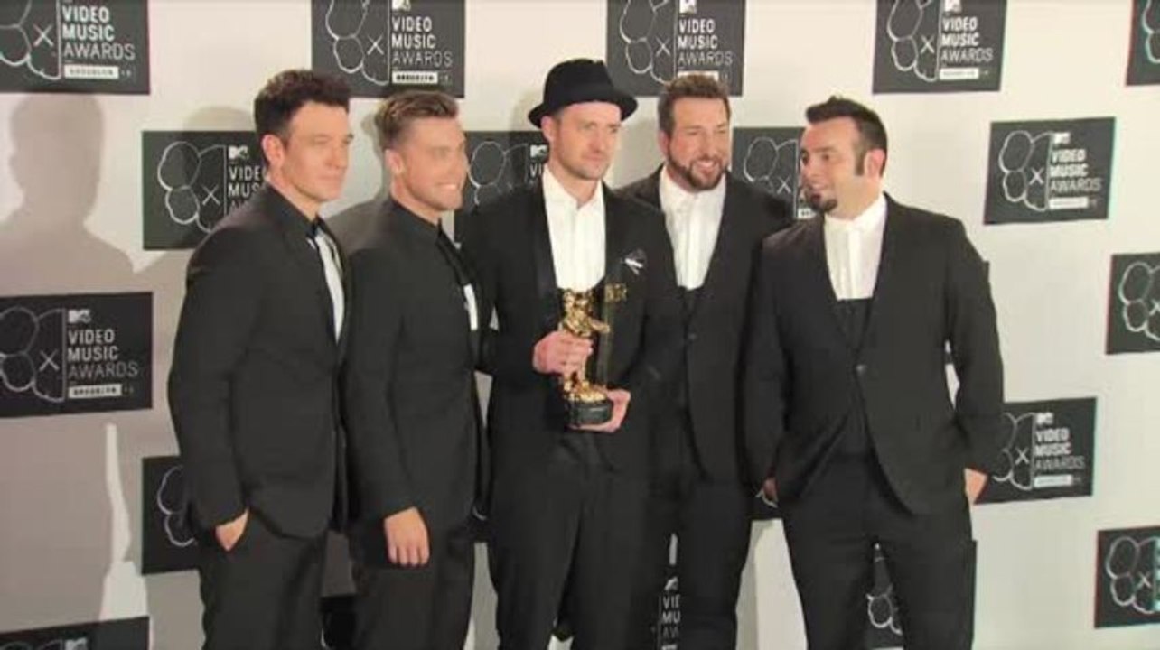 N'sync auftritt - was sie aneinander hassen