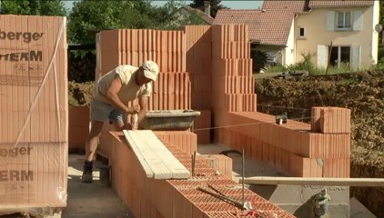 Vous avez dit Durable ? - Les maisons en briques - S02E15