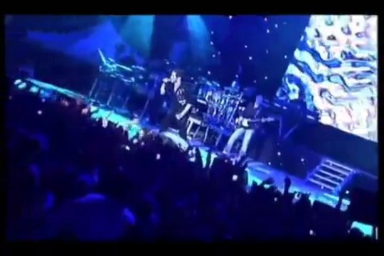 Μιχάλης Χατζηγιάννης Ομορφη Μέρα(Ζωντανά 2007-2008)Official Music Video Clip