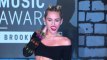 Les amis de Miley Cyrus critique Kelly Clarkson à cause de son commentaire
