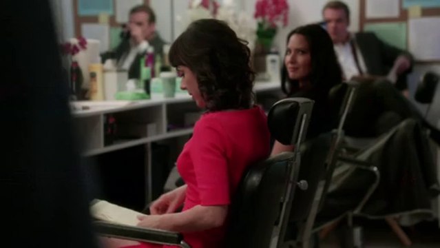 The Newsroom Season 2: Episode #8 Clip Taylor Joins News Night (HBO)