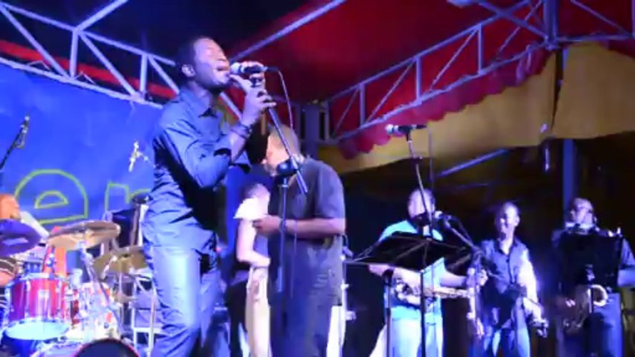 Fête patronale du Robert "Kompa All Stars - Philippe Rastocle (requin)" - samedi 24 août 2013 place du 22 Mai au Robert