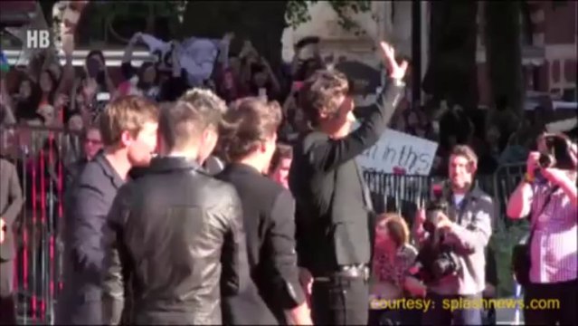 Harry Styles & Taylor Swift Reunion - Party Together After MTV VMA 2013