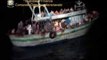 Siracusa - Soccorsi due barconi con 350 migranti a bordo (28.08.13)
