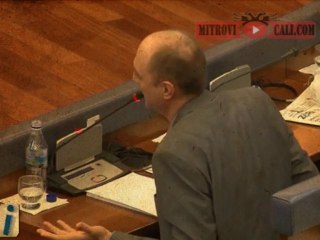 Kryeministri i vendit HASHIM THAQI nuk e dallon ENERGJIN POZITIVE dhe ata NEGATIVE