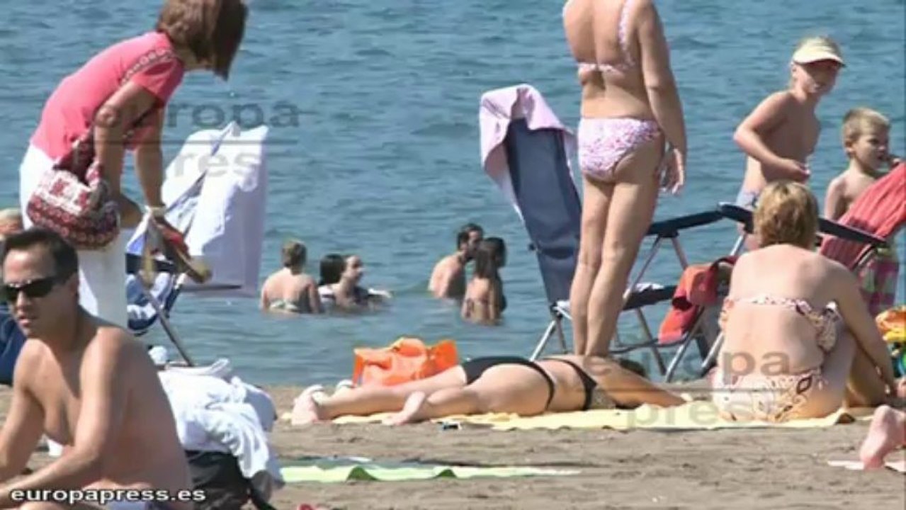 Bañista: “A coger la mochila, y a la playa”