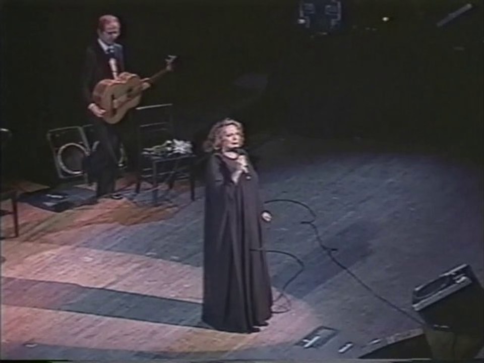 Amália Rodrigues "Una casa portuguesa" 1990