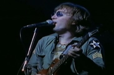 ZAPPING ACTU DU 29/08/2013 - Un dentiste veut cloner John Lennon