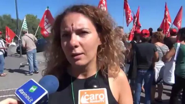 Icaro Tv. Contratto turismo, manifestazione a Rimini