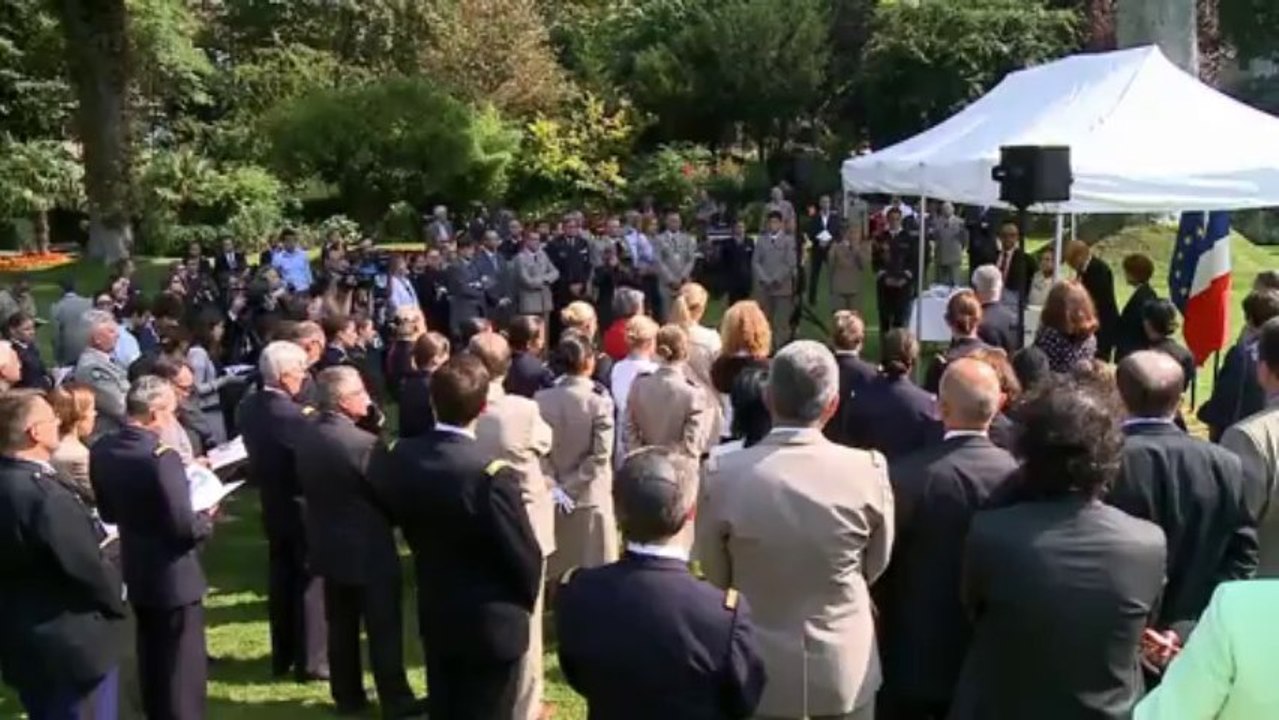 Inauguration de l'exposition "Femmes de la Défense".