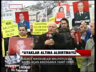 AYAKLAR ALTINA ALDIRTMAYIZ